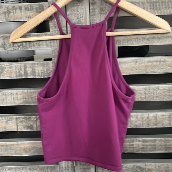 Express racer back crop tank - Picture 3 of 3